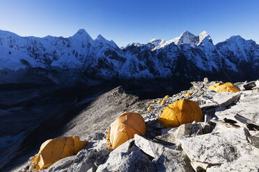 Lager 1 auf der Ama Dablam, Sagarmatha-Nationalpark, UNESCO-Welterbe, Khumbu-Tal, Nepal, Himalaya, Asien - RHPLF03822