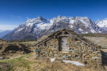 Steinhütte, Entova-Alm, Malenco-Tal, Provinz Sondrio, Valtellina, Lombardei, Italien, Europa - RHPLF03864