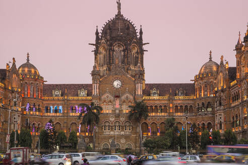 Chhatrapati Shivaji Terminus, UNESCO-Weltkulturerbe, Mumbai, Maharashtra, Indien, Asien - RHPLF03966