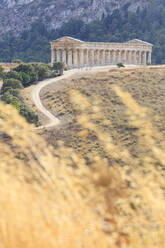 Tempel von Segesta, Calatafimi, Provinz Trapani, Sizilien, Italien, Europa - RHPLF04001