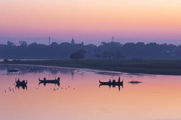 Sonnenaufgang in Mandalay, Myanmar (Birma), Asien - RHPLF04056