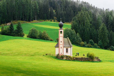 Kirche St. Johann, St. Magdalena, Grödnertal, Dolomiten, Provinz Bozen, Trentino-Südtirol, Italien, Europa - RHPLF04152