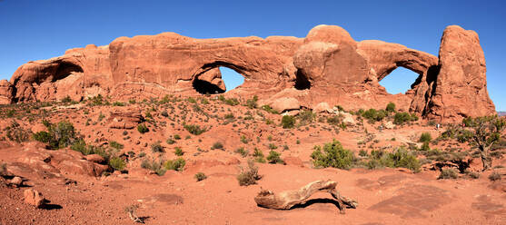 Windows Arches, Arches National Park, Moab, Utah, United States of America, North America - RHPLF04172