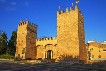 St. Sebastian Gate, Alcudia, Mallorca (Majorca), Balearic Islands, Spain, Europe - RHPLF04221