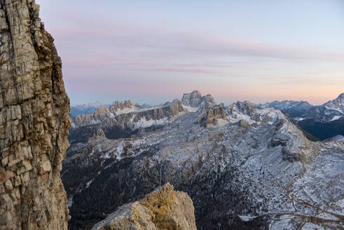 Pelmo bei Sonnenuntergang, Dolomiten, Venetien, Italien, Europa - RHPLF04337