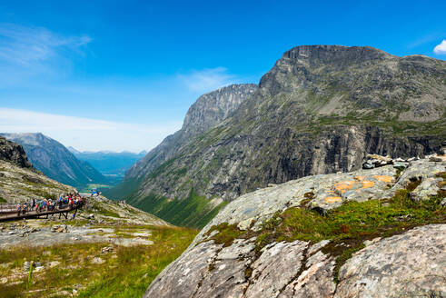 Berglandschaft am Trollstigen bei Andalsnes, More og Romsdal, Norwegen, Skandinavien, Europa - RHPLF04348