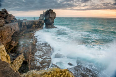 Pulpit Rock, Portland Bill, Isle of Portland, Jurassic Coast, UNESCO-Weltkulturerbe, Dorset, England, Vereinigtes Königreich, Europa - RHPLF04497