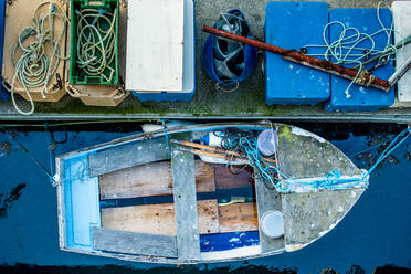 Angedocktes Fischerboot, Guernsey, Kanalinseln, Vereinigtes Königreich, Europa - RHPLF04502