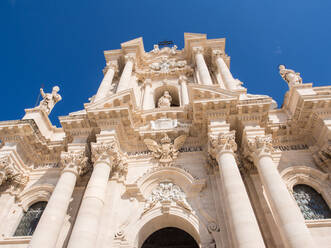 Kathedrale von Syrakus, Ortygia, Syrakus (Siracusa), UNESCO-Weltkulturerbe, Sizilien, Italien, Europa - RHPLF04714