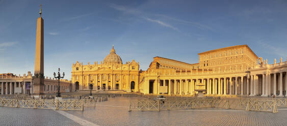 Petersdom (Basilica di San Pietro), Petersplatz (Piazza de San Pietro), UNESCO-Weltkulturerbe, Vatikanstadt, Rom, Latium, Italien, Europa - RHPLF04803