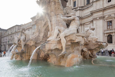 Fontana dei Quattro Fiumi Brunnen, Architekt Bernini, Piazza Navona, Rom, Latium, Italien, Europa - RHPLF04806