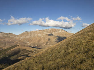 Monte Vettore at sunset in autumn, Apennines, Umbria, Italy, Europe - RHPLF04894