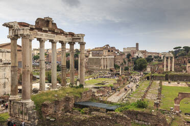 Ruinen des Forum Romanum, erhöhter Blick vom Campidoglio, Historisches Zentrum, Rom, UNESCO-Weltkulturerbe, Latium, Italien, Europa - RHPLF05147