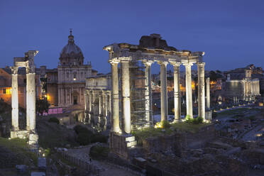Roman Forum (Foro Romano), Temple of Saturn and Arch of Septimius Severus, UNESCO World Heritage Site, Rome, Lazio, Italy, Europe - RHPLF05341