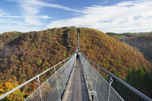 Drehbrücke Geierlay, Moersdorf, Hunsrück, Rheinland Pfalz, Deutschland, Europa - RHPLF05463