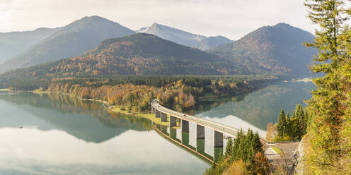 Sylvenstein Lake and bridge in autumn, Bad Tolz-Wolfratshausen district, Bavaria, Germany, Europe - RHPLF05549