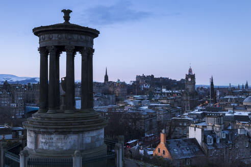 Edinburgh von Calton Hill, Edinburgh, Lothian, Schottland, Vereinigtes Königreich, Europa - RHPLF05592