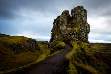 The Castle, Fairy Glen, Isle of Skye, Innere Hebriden, Schottland, Vereinigtes Königreich, Europa - RHPLF05738