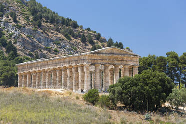 Well-preserved remains of the Doric temple at the ancient Greek city of Segesta, Calatafimi, Trapani, Sicily, Italy, Mediterranean, Europe - RHPLF05926