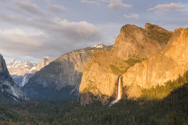 Tunnel View, Yosemite National Park, UNESCO Weltkulturerbe, Kalifornien, Vereinigte Staaten von Amerika, Nordamerika - RHPLF06177