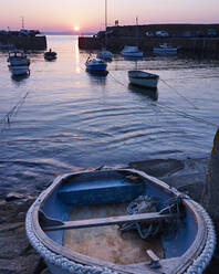 Das malerische Fischerdorf Mousehole, Cornwall, England, Vereinigtes Königreich, Europa - RHPLF06645