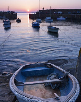 Das malerische Fischerdorf Mousehole, Cornwall, England, Vereinigtes Königreich, Europa - RHPLF06645