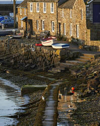 Das malerische Fischerdorf Mousehole, Cornwall, England, Vereinigtes Königreich, Europa - RHPLF06646