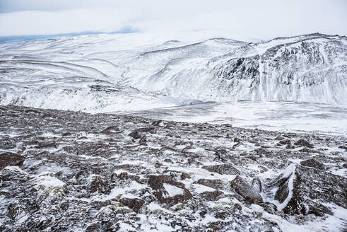 CairnGorm Mountain im Winter verschneit, Cairngorms National Park, Schottland, Vereinigtes Königreich, Europa - RHPLF06791