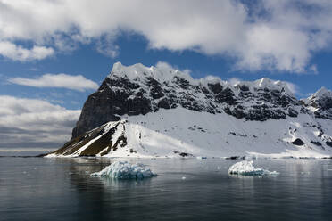 Burgerbukta, Spitzbergen, Svalbard Inseln, Arktis, Norwegen, Europa - RHPLF06861