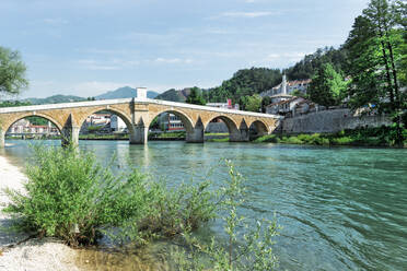 Osmanische Brücke in Konjic, Bosnien und Herzegowina, Europa - RHPLF06901