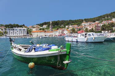 Fischerboote im Hafen, Hvar, Insel Hvar, Dalmatien, Kroatien, Europa - RHPLF06932