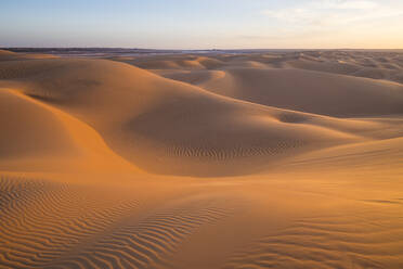 Sunset in the giant sand dunes of the Sahara Desert, Timimoun, western Algeria, North Africa, Africa - RHPLF07120