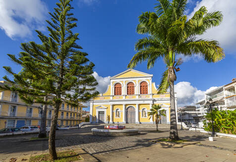 Kirche St. Peter und St. Paul, Pointe-a-Pitre, Guadeloupe, Französische Antillen, Westindische Inseln, Karibik, Mittelamerika - RHPLF07276