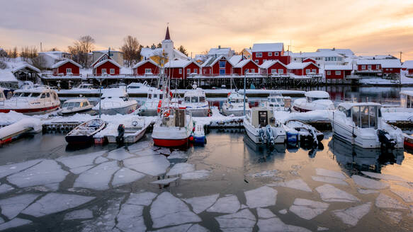 Reine harbour in winter, Lofoten Islands, Nordland, Norway, Europe - RHPLF07308