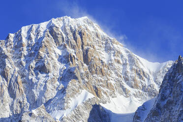 Vom Winde verwehter Gipfel des Mont Blanc, Veny-Tal, Courmayeur, Aostatal, Italien, Europa - RHPLF07600