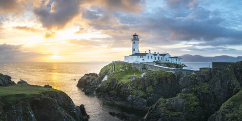 Leuchtturm Fanad Head, Grafschaft Donegal, Region Ulster, Republik Irland, Europa - RHPLF07717