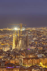 Skyline von Barcelona mit der Sagrada Familia des Architekten Antonio Gaudi, UNESCO-Weltkulturerbe, Barcelona, Katalonien, Spanien, Europa - RHPLF07758