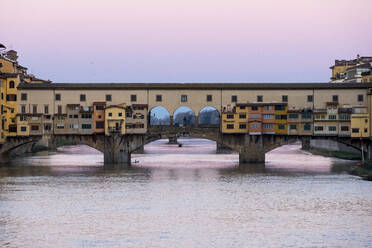 Ponte Vecchio at sunrise, UNESCO World Heritage Site, Florence, Tuscany, Italy, Europe - RHPLF07886