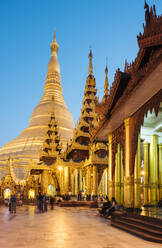 Shwedagon-Pagode, Yangon (Rangun), Myanmar (Birma), Asien - RHPLF07909