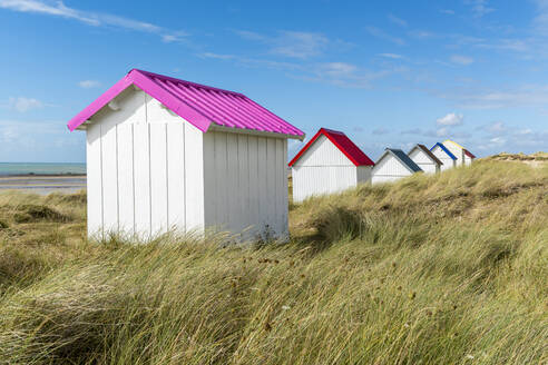 Strandhütten, Gouville-sur-Mer, Normandie, Frankreich, Europa - RHPLF08133