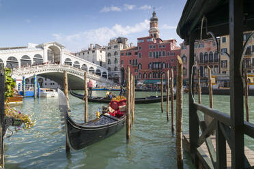 Rialto Bridge, Venice, UNESCO World Heritage Site, Veneto, Italy, Europe - RHPLF08191