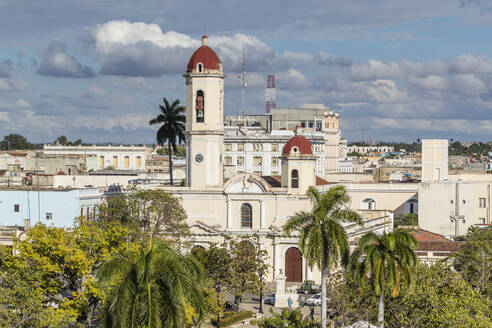 Die Catedral de la Purisima Concepcion auf der Plaza Jose Marti, Cienfuegos, UNESCO-Weltkulturerbe, Kuba, Westindien, Karibik, Mittelamerika - RHPLF08241