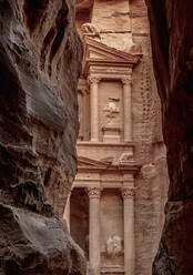 Die Schatzkammer (Al-Khazneh), Petra, UNESCO-Welterbestätte, Gouvernement Ma'an, Jordanien, Naher Osten - RHPLF08412