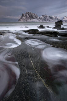 Uttakleiv Strand, Lofoten, Nordland, Arktis, Norwegen, Europa - RHPLF08560