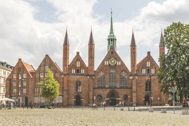 Portal des Krankenhauses zum Heiligen Geist in Lübeck, Deutschland - KEBF01326