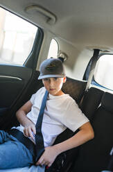 Boy in car - FOLF10588