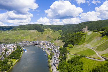 Aerial view of Mosel River and Bernkastel-kues against cloudy sky, Germany - RUNF02934