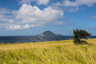 Idyllisches Sint Eustatius in St. Kitts und Nevis, Karibik - RUNF03021