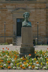 Statue in front of Wahnfried at Hofgarten, Bayreuth, Germany - LBF02704