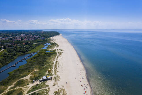 Scenic view of lake on coast of Yantarny by sea, Kaliningrad, Russia - RUNF03036